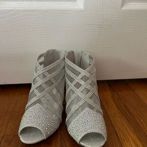 pierre dumas kid shoes!